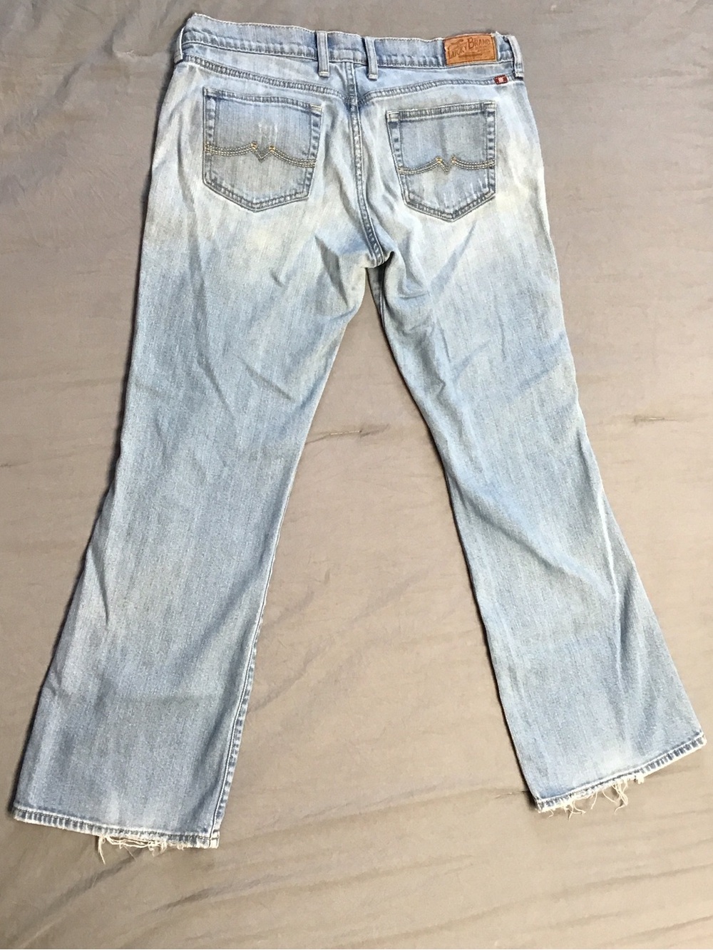 Lucky Brand Light Blue Denim Jeans with Frayed Hem - Picture 2 of 3